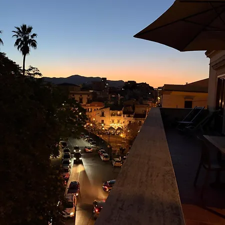 La Terrazza Cattedrale Exclusive Rooftop Private Cathedral Appartement Palermo
