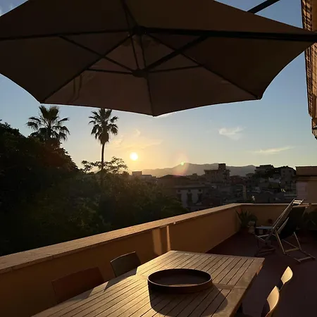 아파트 La Terrazza Cattedrale Exclusive Rooftop Private Cathedral *