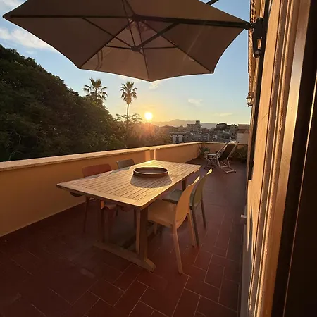 La Terrazza Cattedrale Exclusive Rooftop Private Cathedral Apartment *