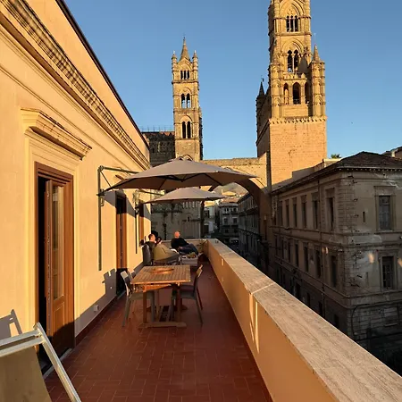 아파트 La Terrazza Cattedrale Exclusive Rooftop Private Cathedral 팔레르모