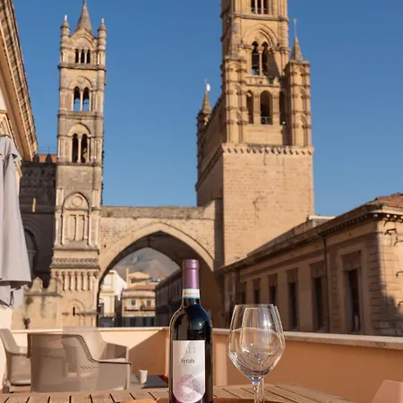 La Terrazza Cattedrale Exclusive Rooftop Private Cathedral Apartment *