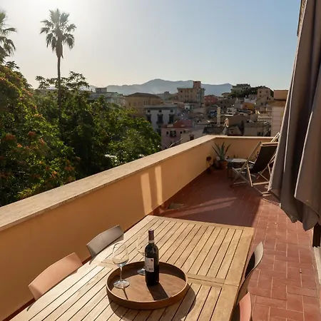 La Terrazza Cattedrale Exclusive Rooftop Private Cathedral Apartamento *
